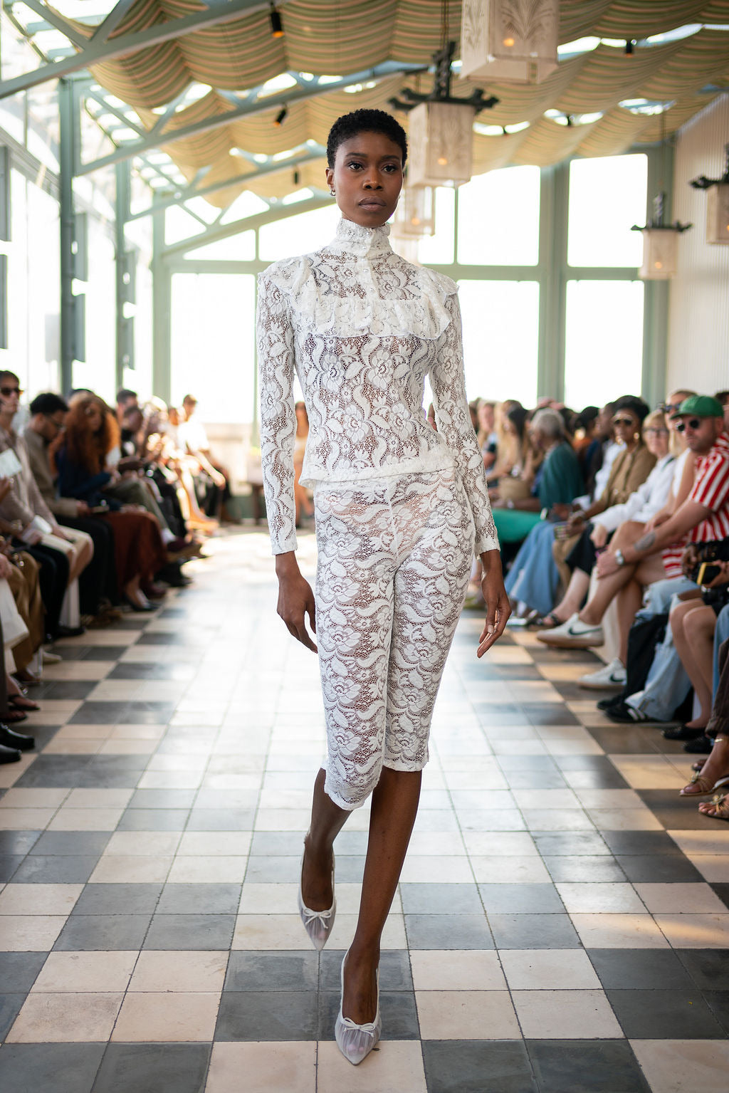 Lace Capris White